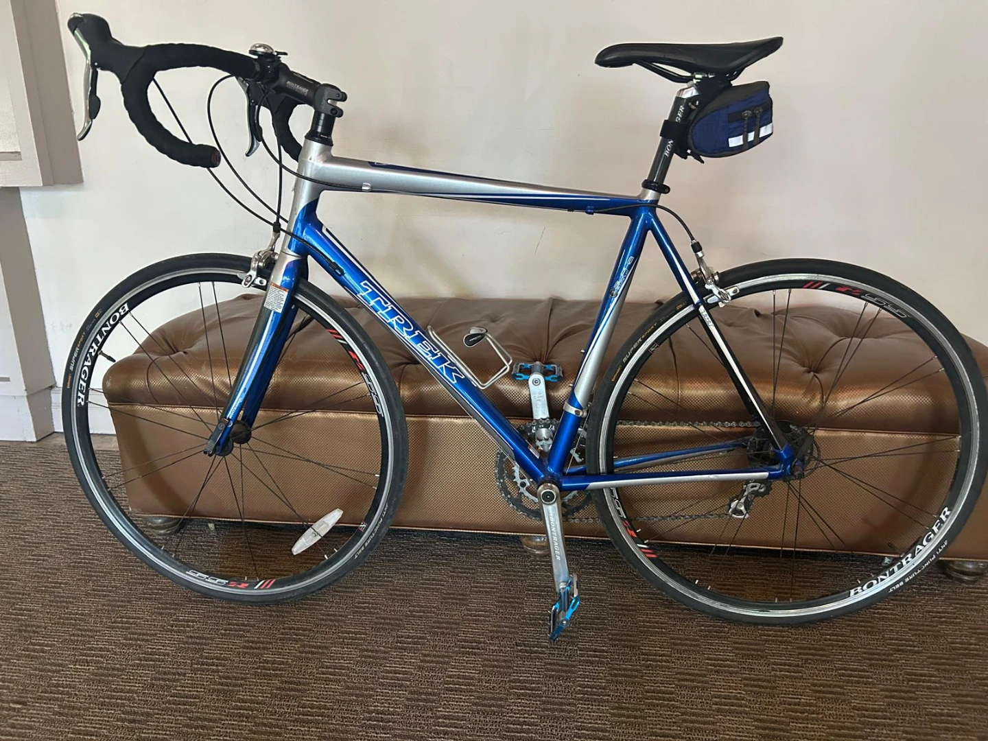 2012 Trek Alpha 2.1 Road Bike – 56 cm - photo 2
