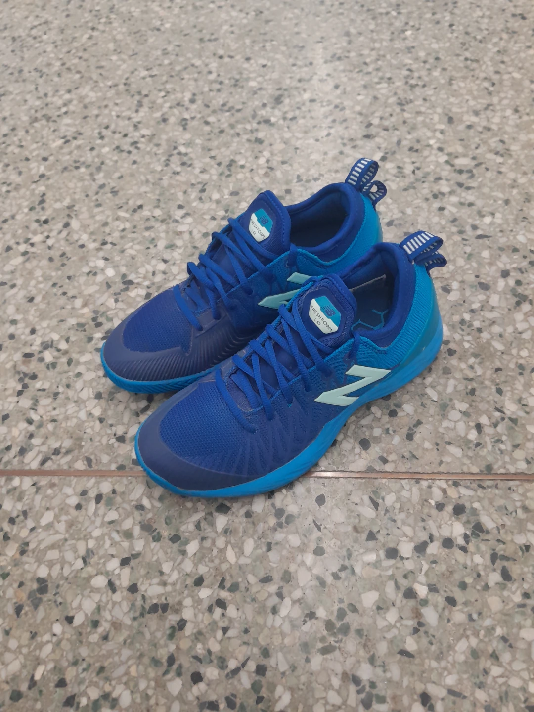 New Balance Blue Running Shoes Women's Size 6 - photo 2