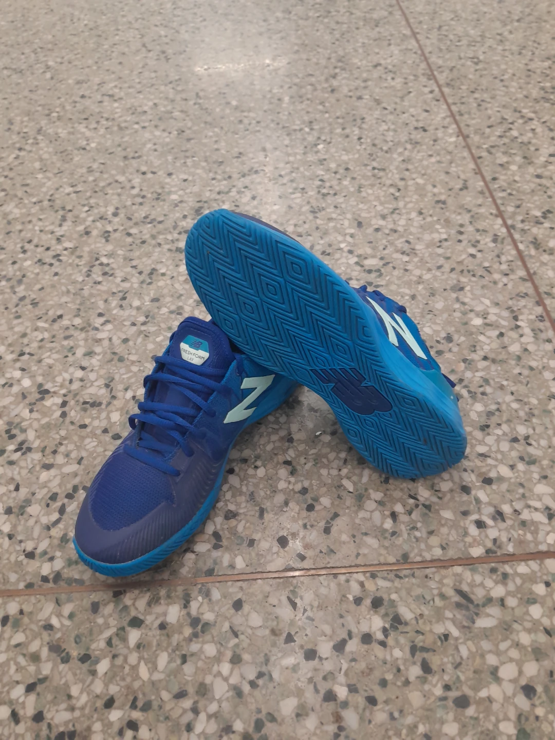 New Balance Blue Running Shoes Women's Size 6 - photo 3