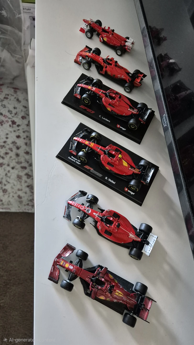 Collection of 5 Ferrari Formula 1 burago Model Cars - photo 2
