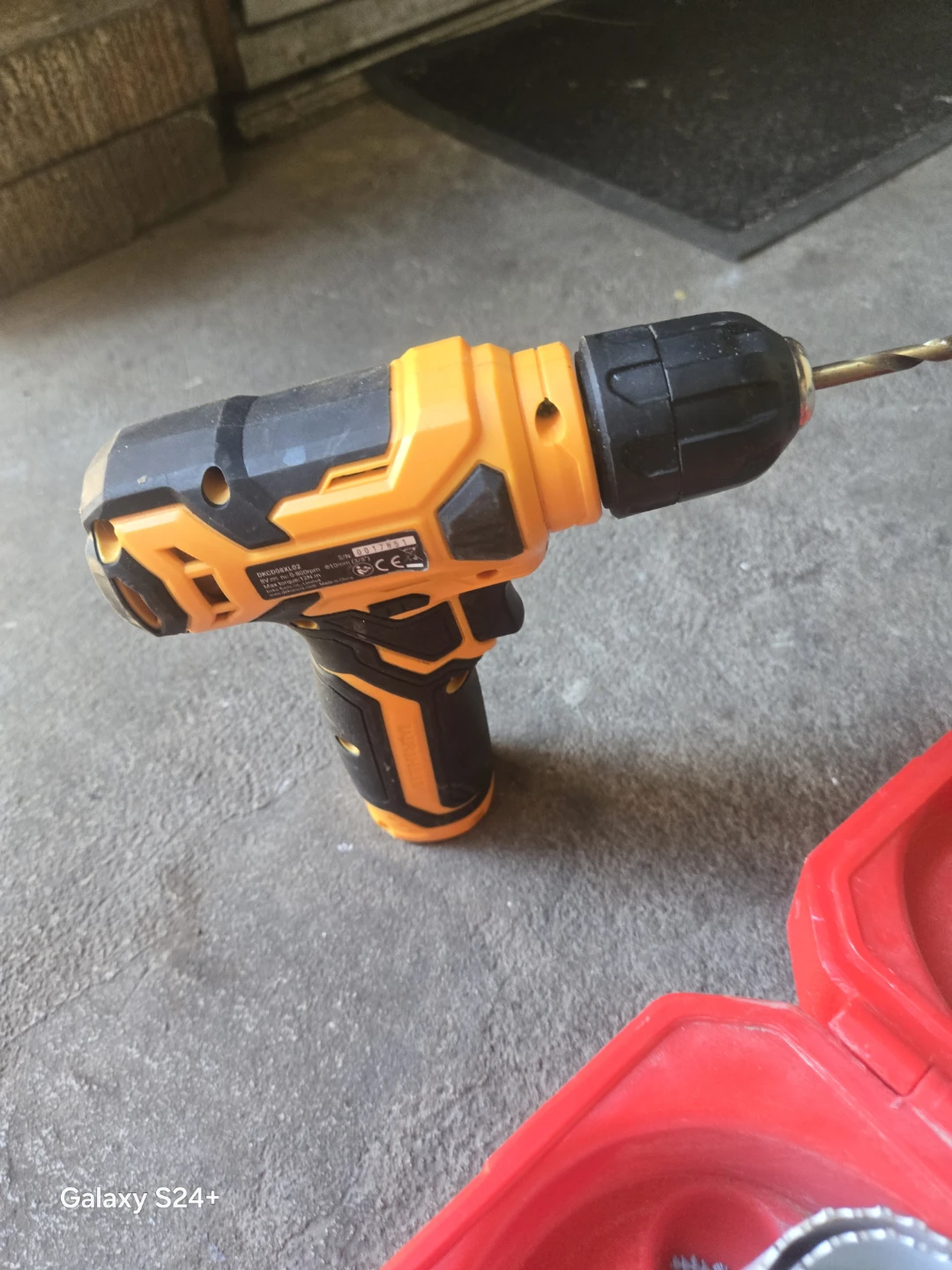 Skil 12V Drill and Saw Blade Set with Case - photo 3