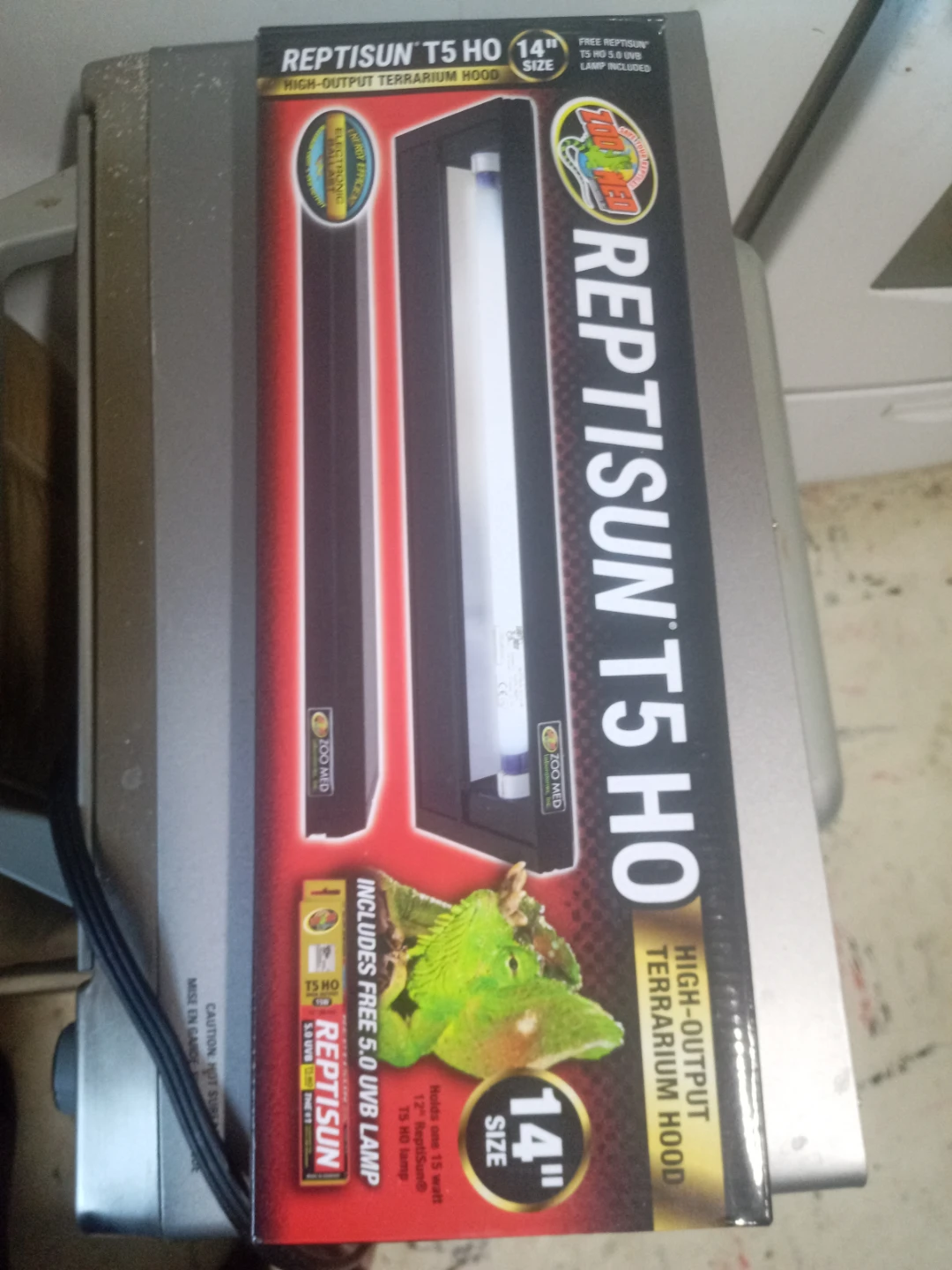 Zoo Med ReptiSun T5 HO 14" High-Output Terrarium Hood
