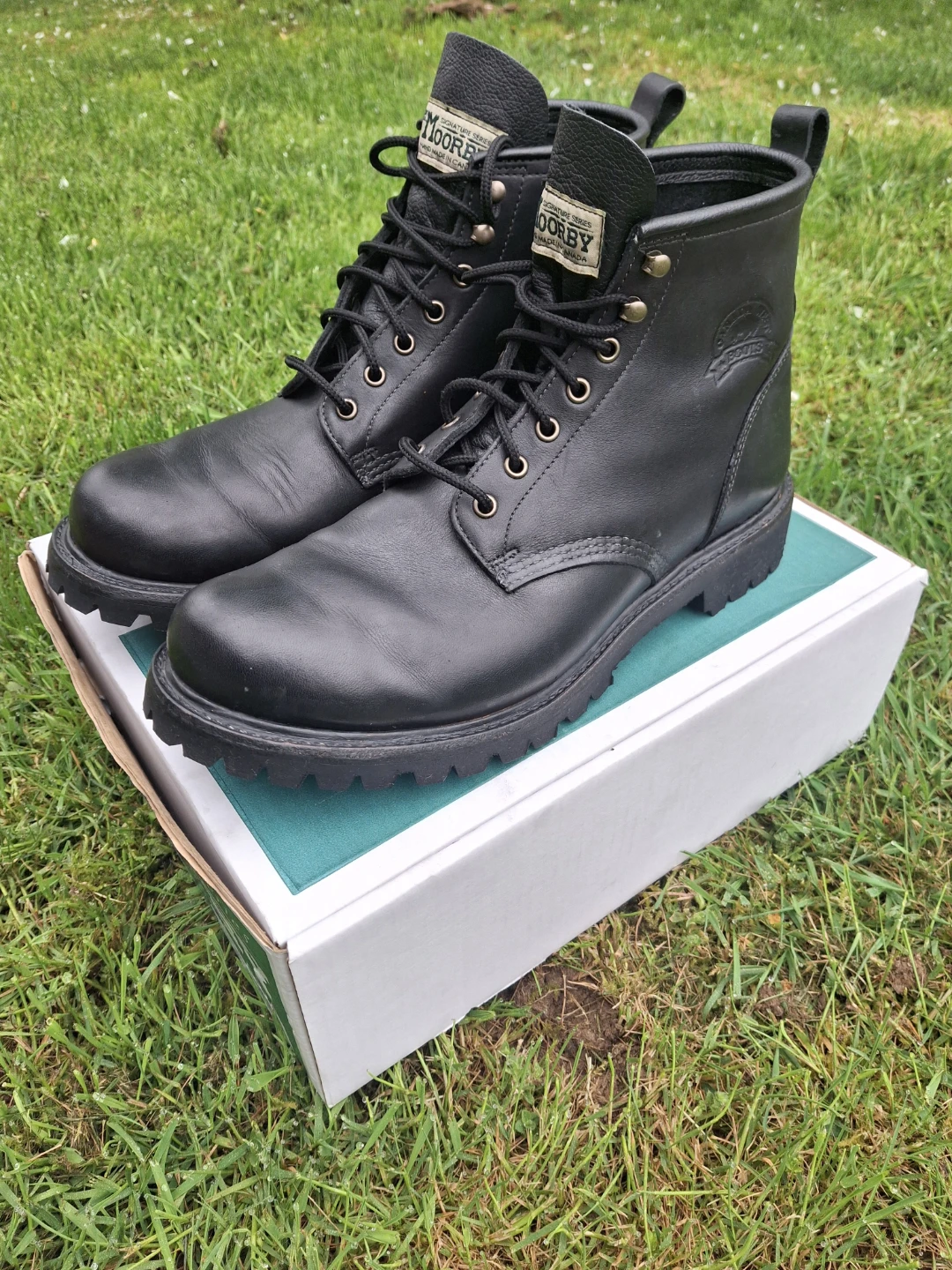 Hiking boots - photo 4