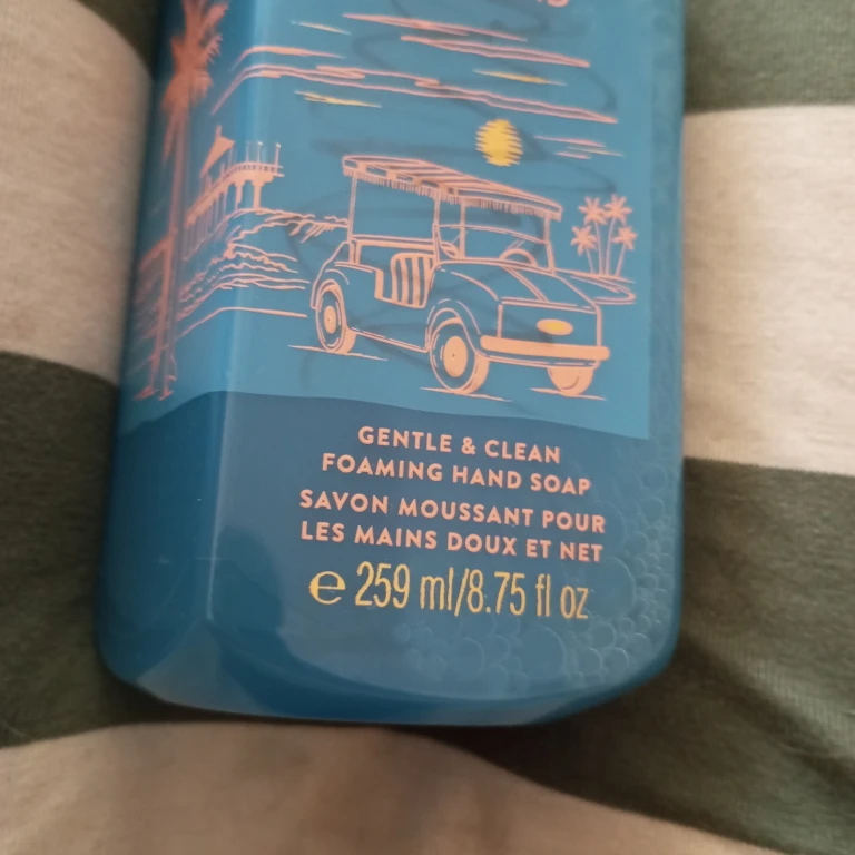 Bath & Body Works Endless Weekend Foaming Hand Soap - photo 4