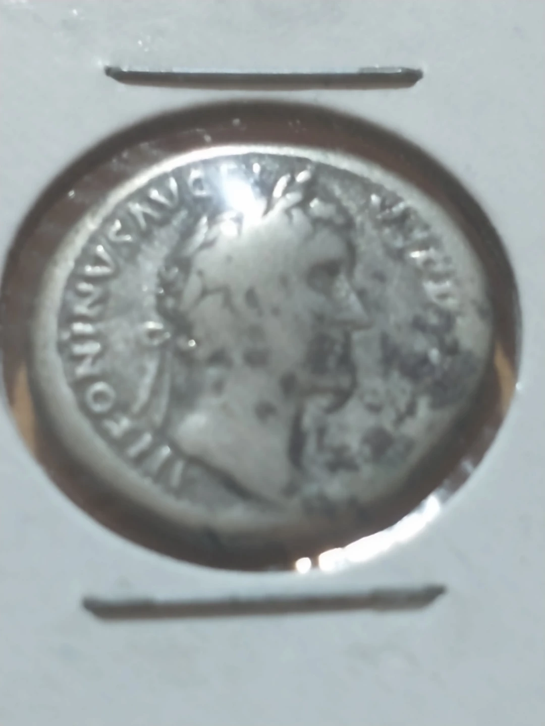 140-143 AD Antoninus Pius silver denarius Roman ancient coin - photo 3