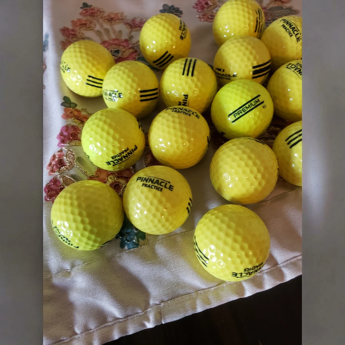 Pinnacle Practice Golf Balls - Yellow