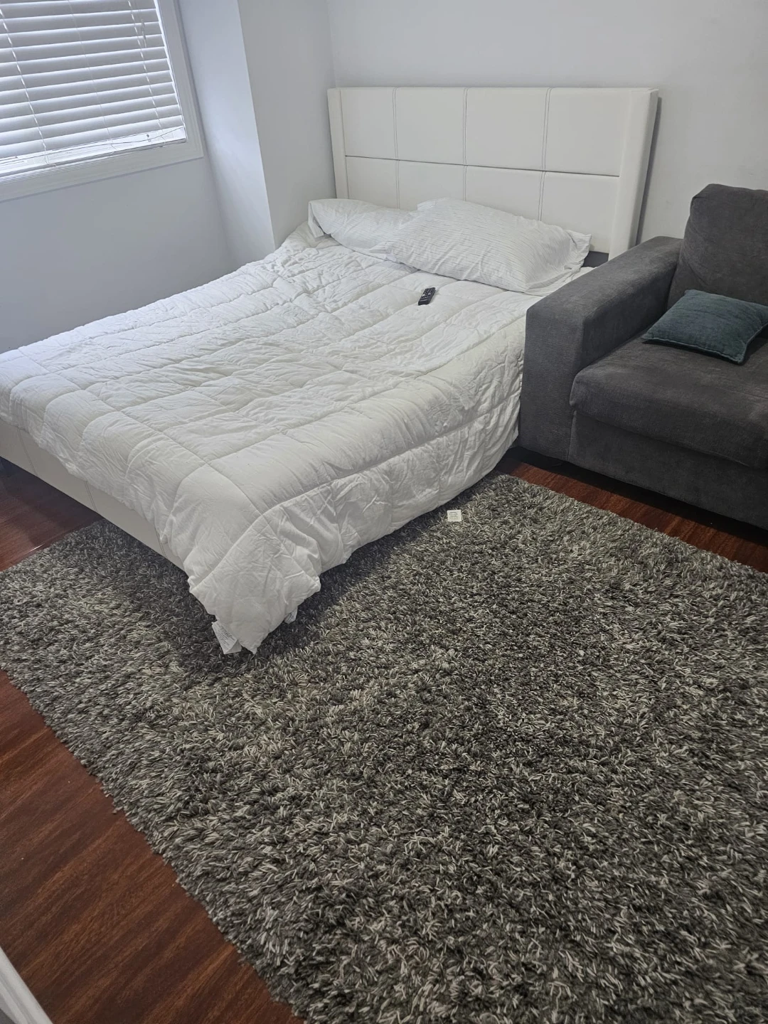1 room in a clean home for rent