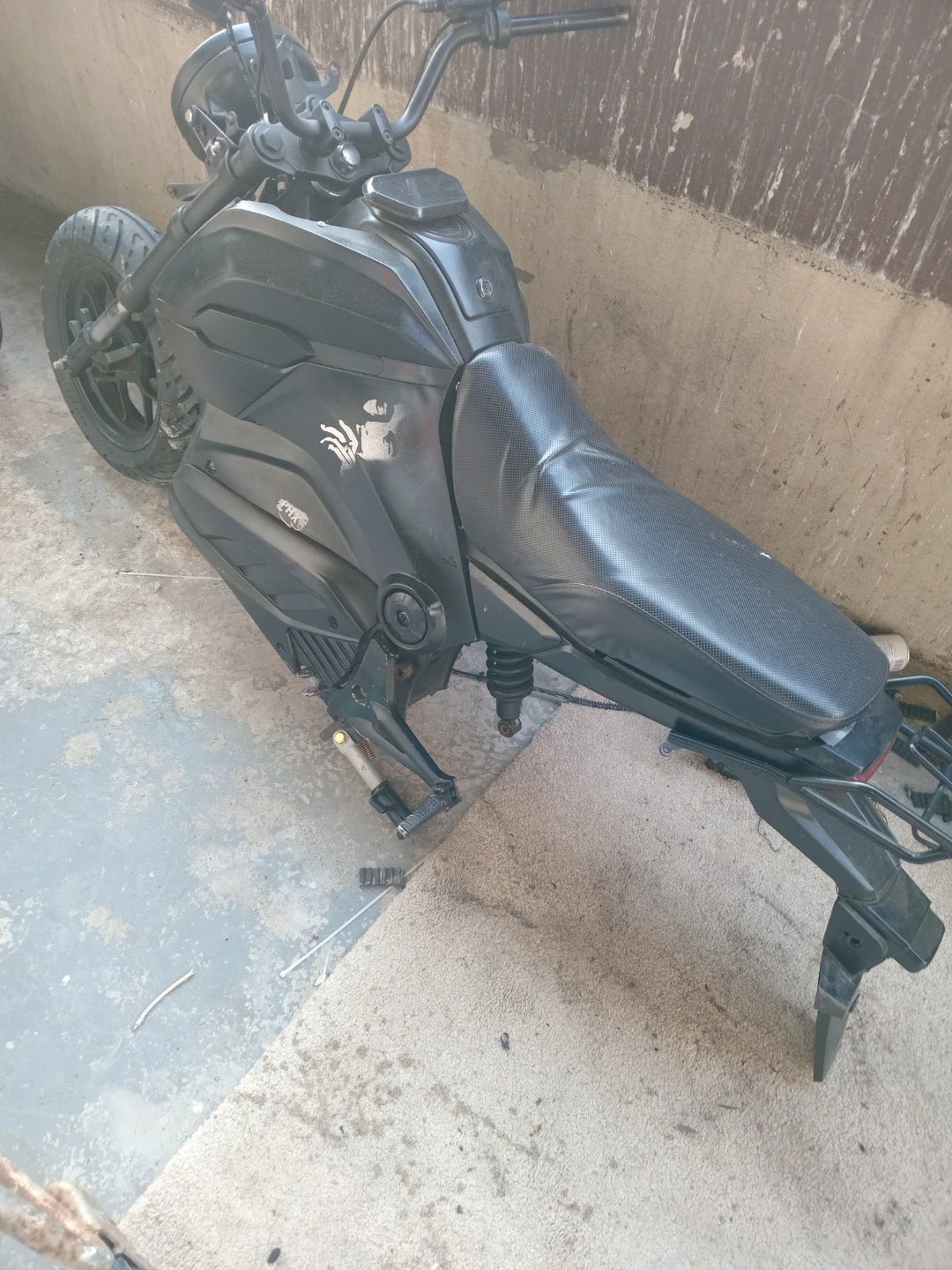 Black Electric Motorcycle - photo 4