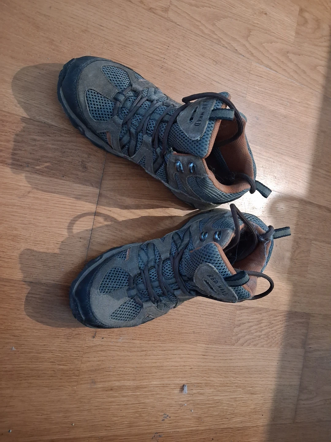 Sz 7 Redhead Hiking Boots