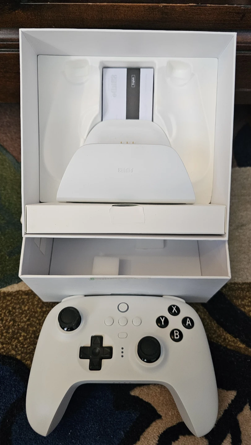 8BitDo Ultimate Controller Charging Dock & Game Pass Ultimate - photo 2