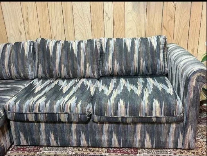 L shaped couch - photo 2
