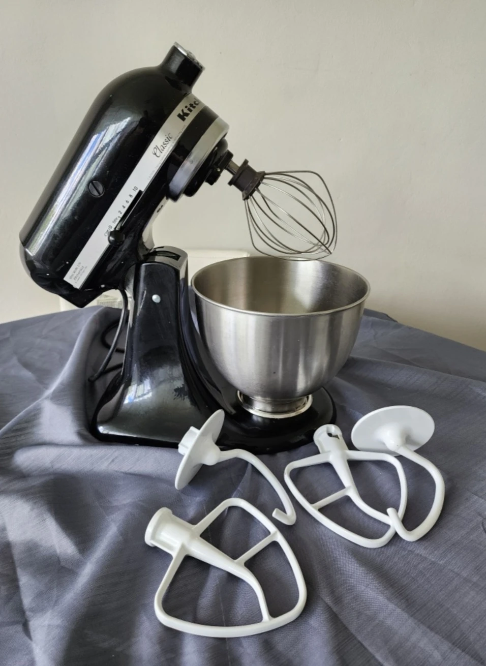 ⚽ KitchenAid Classic Stand Mixer - Black