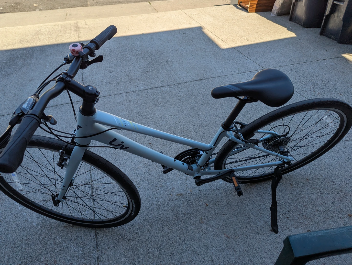 Liv Alight 3 Hybrid Bike - Mint Condition (Size XS) - photo 5