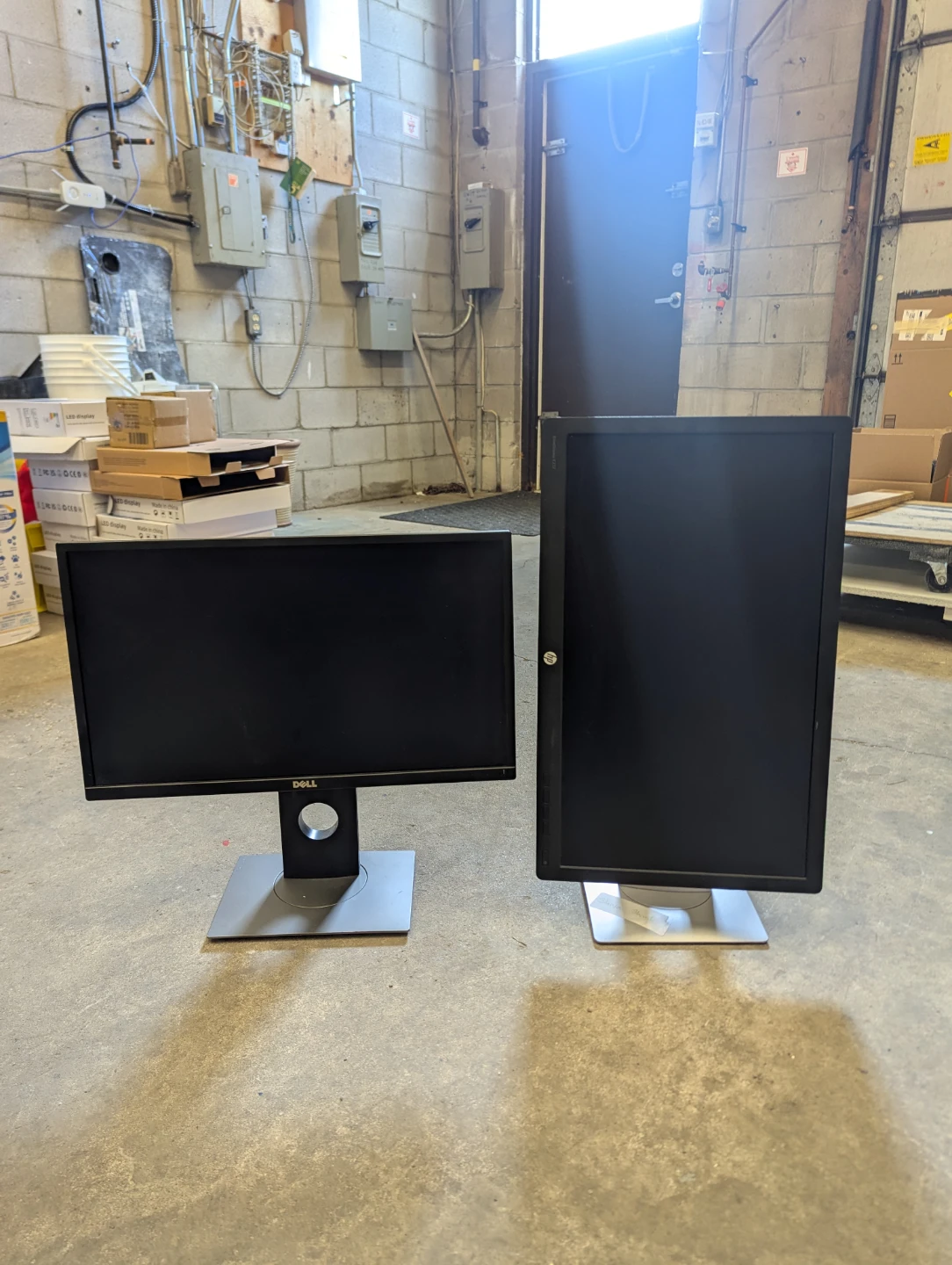 Dell and HP Computer Monitors 22"