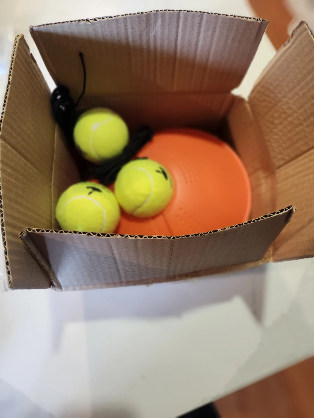 Meidong Tennis Trainer with 3 Balls