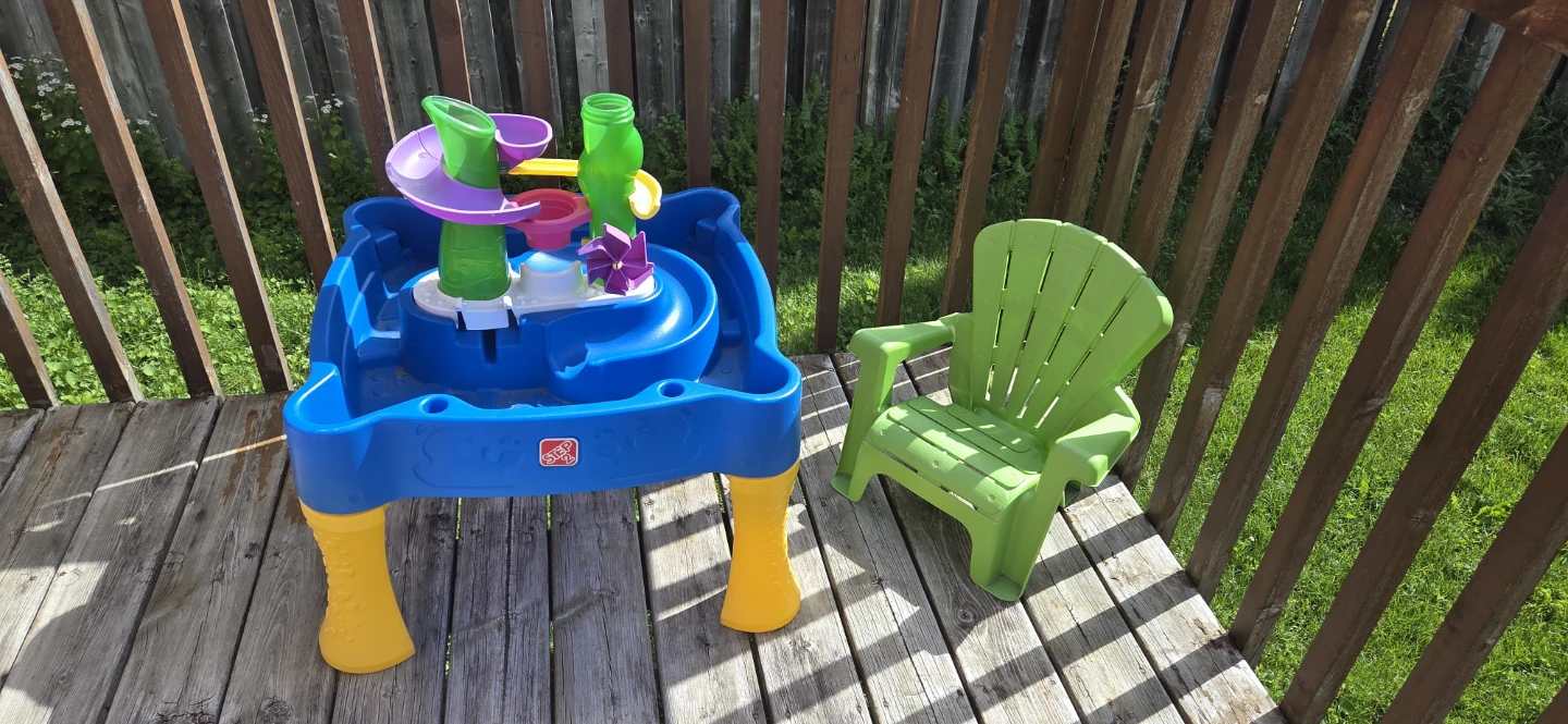 Step2 Water Table with Chair