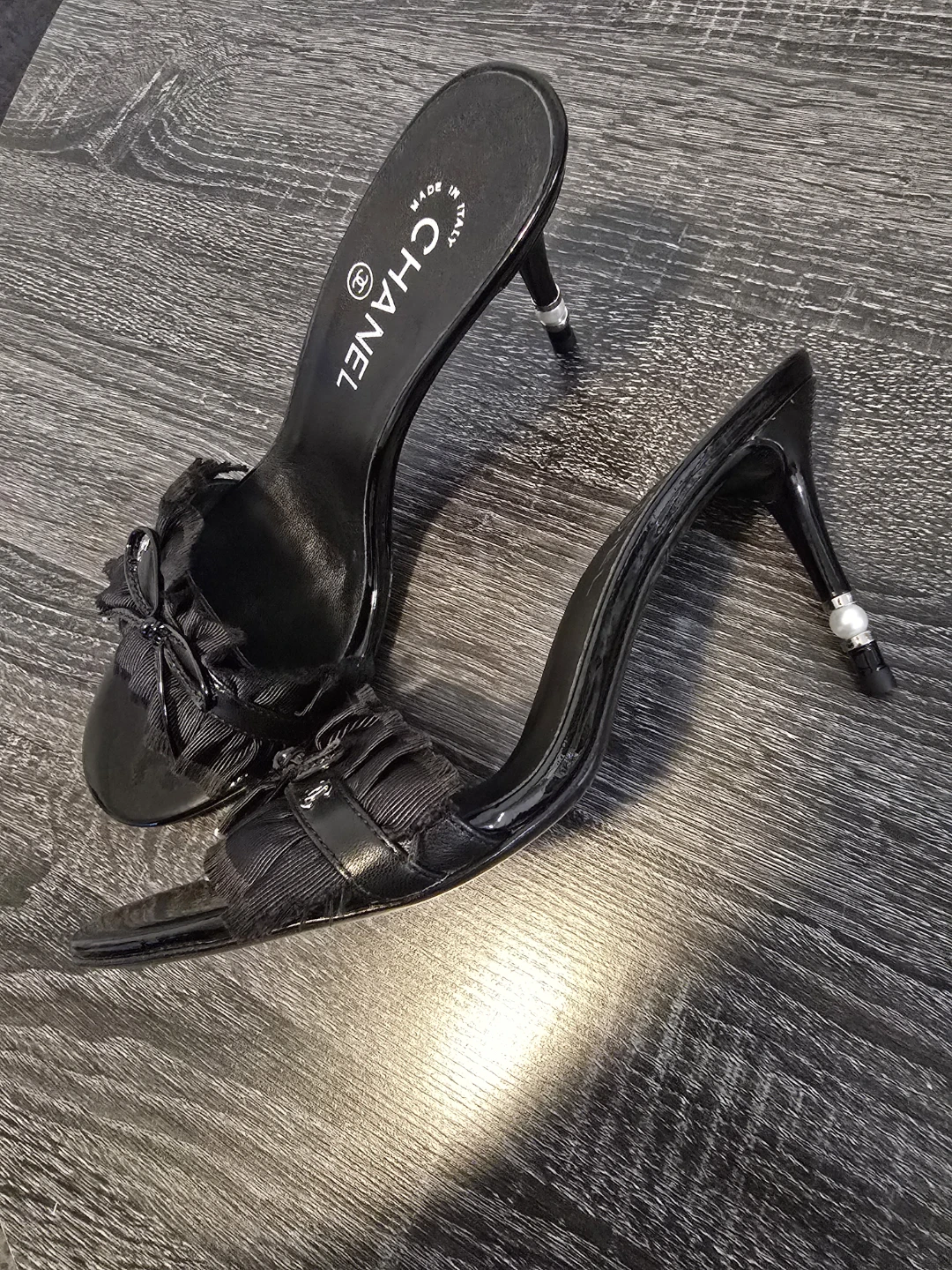 Chanel Heels Size 39C - photo 3