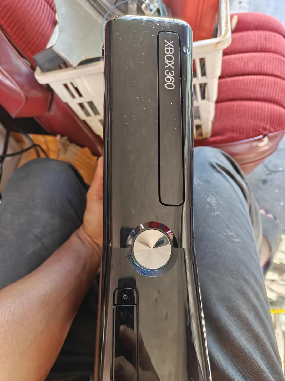 Xbox 360 S Console - photo 2
