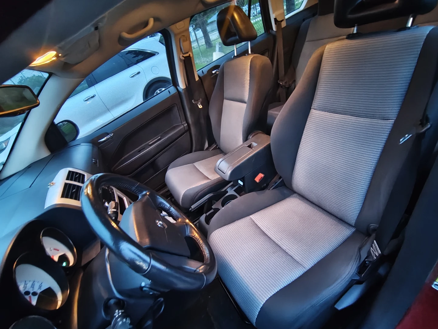 Red Dodge Caliber Hatchback - photo 2