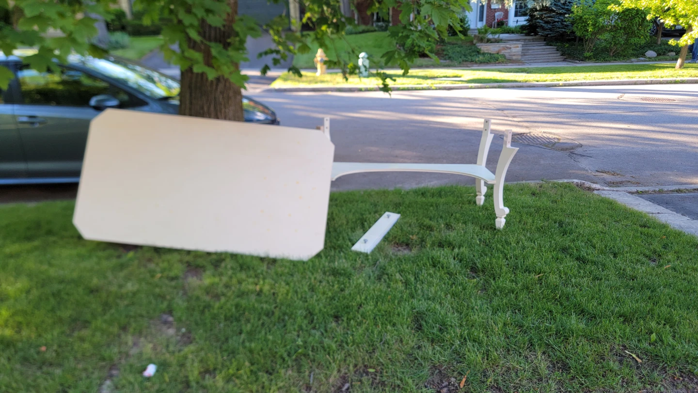 Free Desk