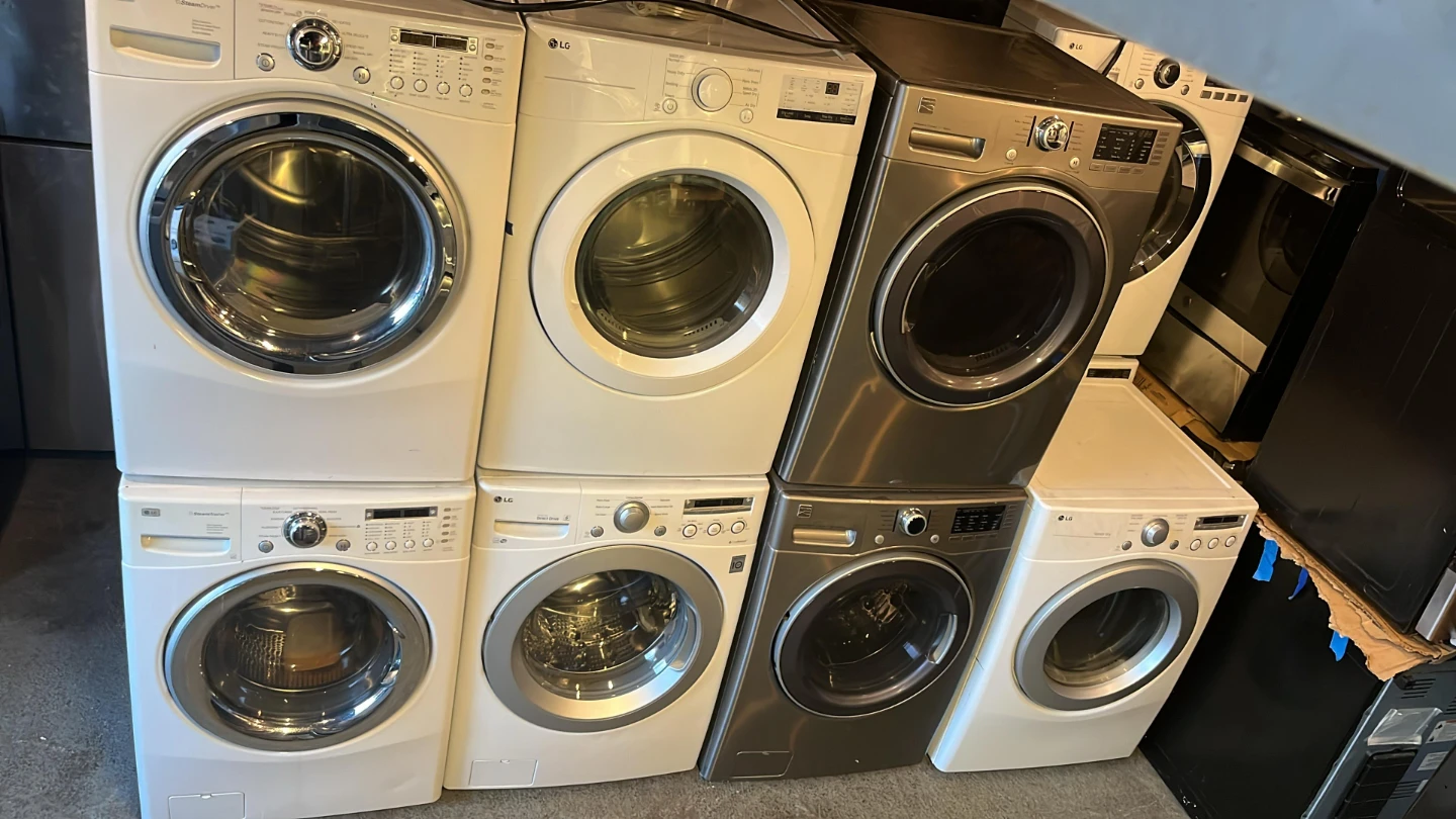 LG Front Load Washing Machines gas and electric - photo 2