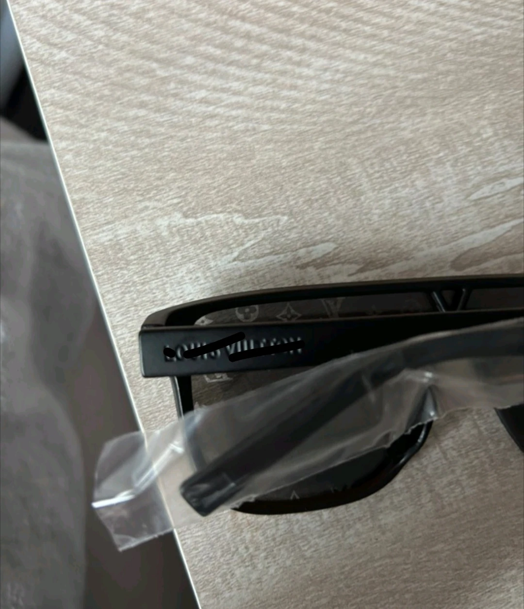 Louis Vuitton Sunglasses (read description) - photo 2