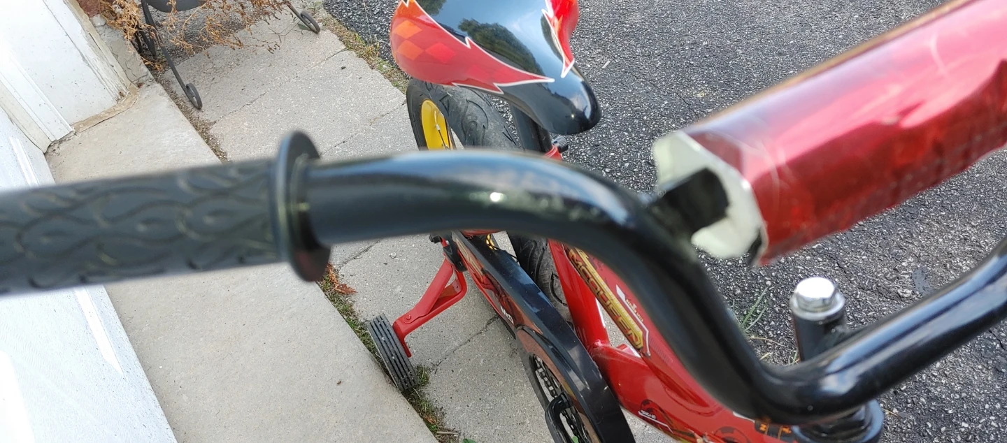 Disney Cars bike " with matching Helmet - photo 4
