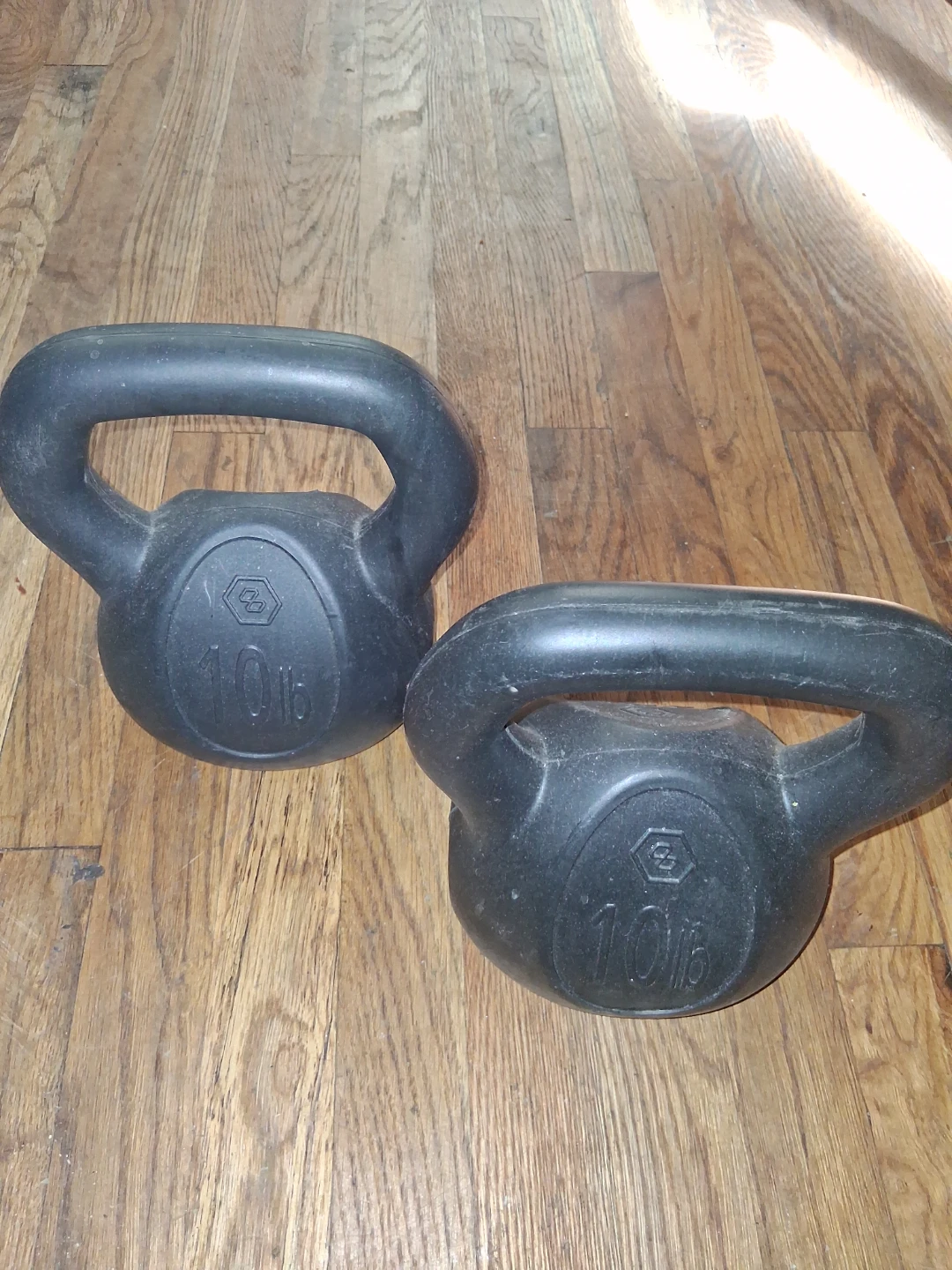 2 x 10 lb Kettlebells - photo 2