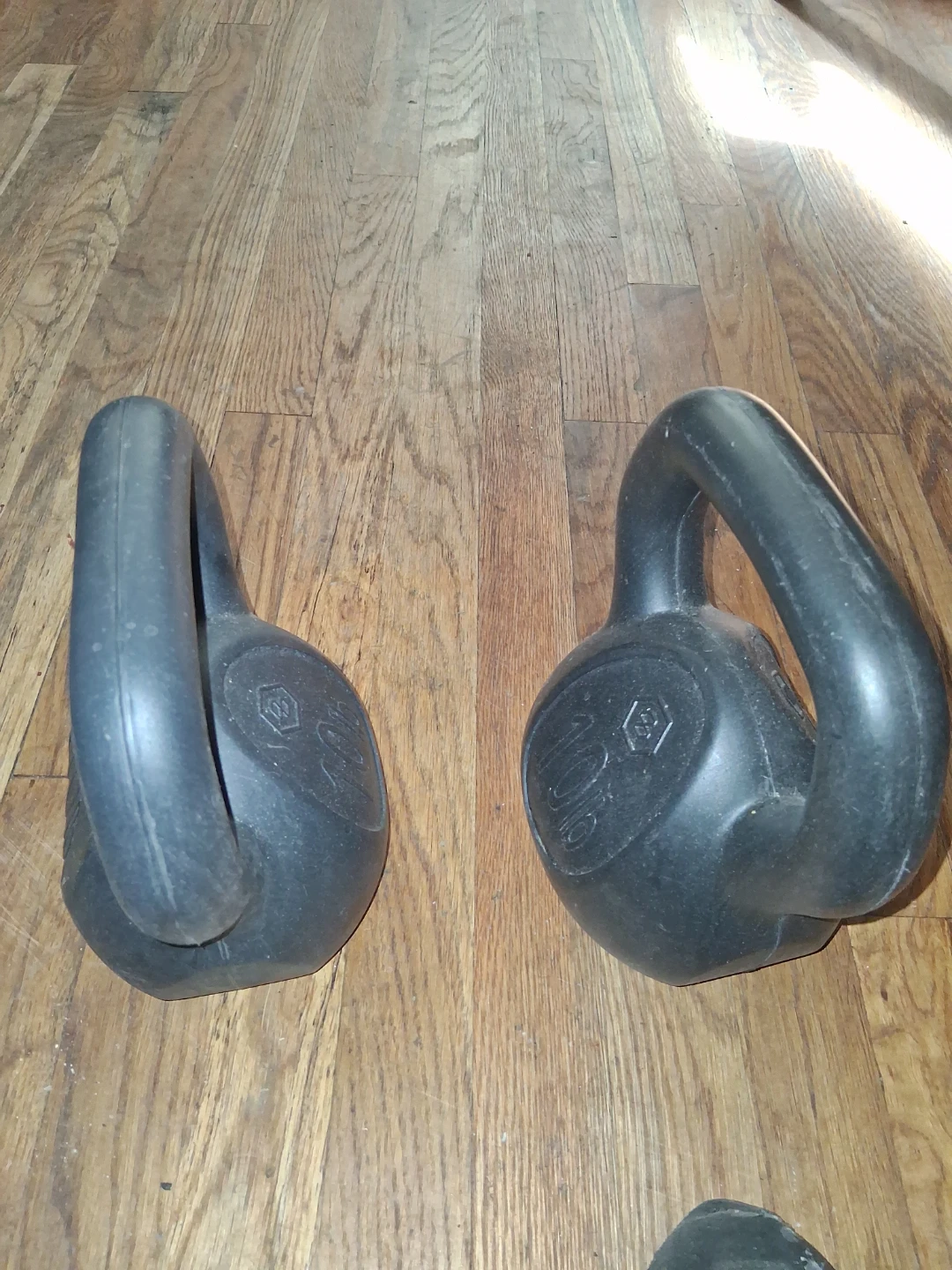 2 x 10 lb Kettlebells - photo 3