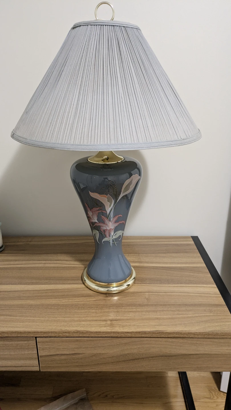 Wall Decor & Vintage Lamp - photo 2
