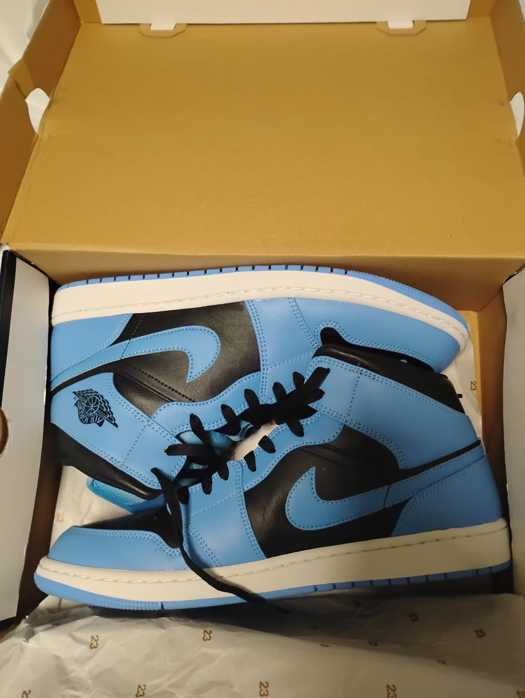 Air Jordan 1 Mid Sneakers - University Blue/Black