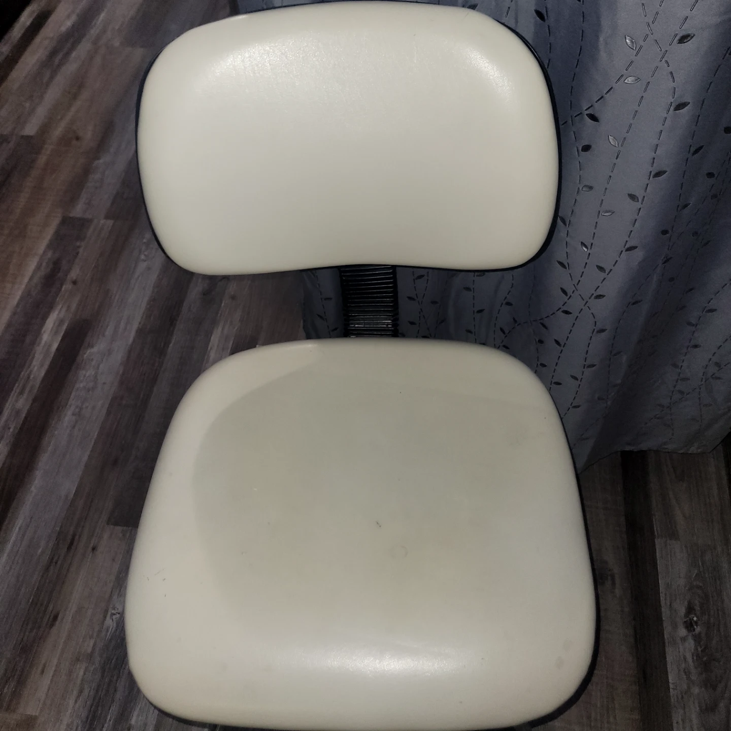 White Swivel Manicure or Office Chair