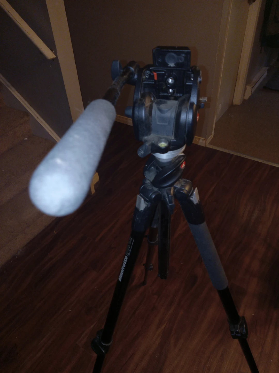 Manfrotto 180XPROB Tripod - photo 3