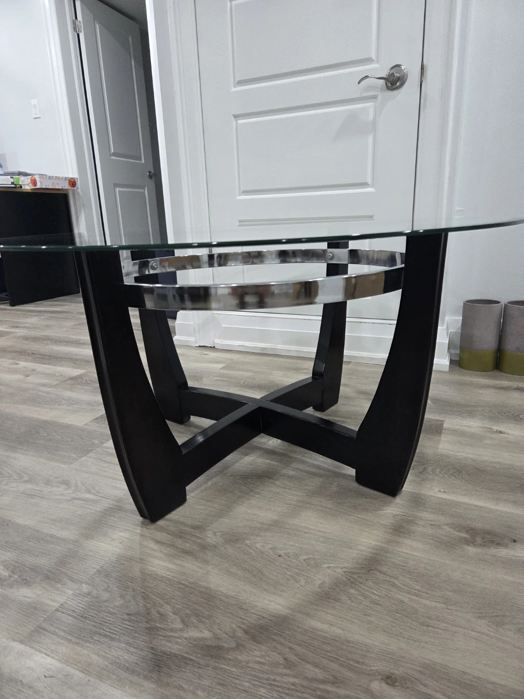 Glass Coffee Table with Dark Wood Base - photo 3