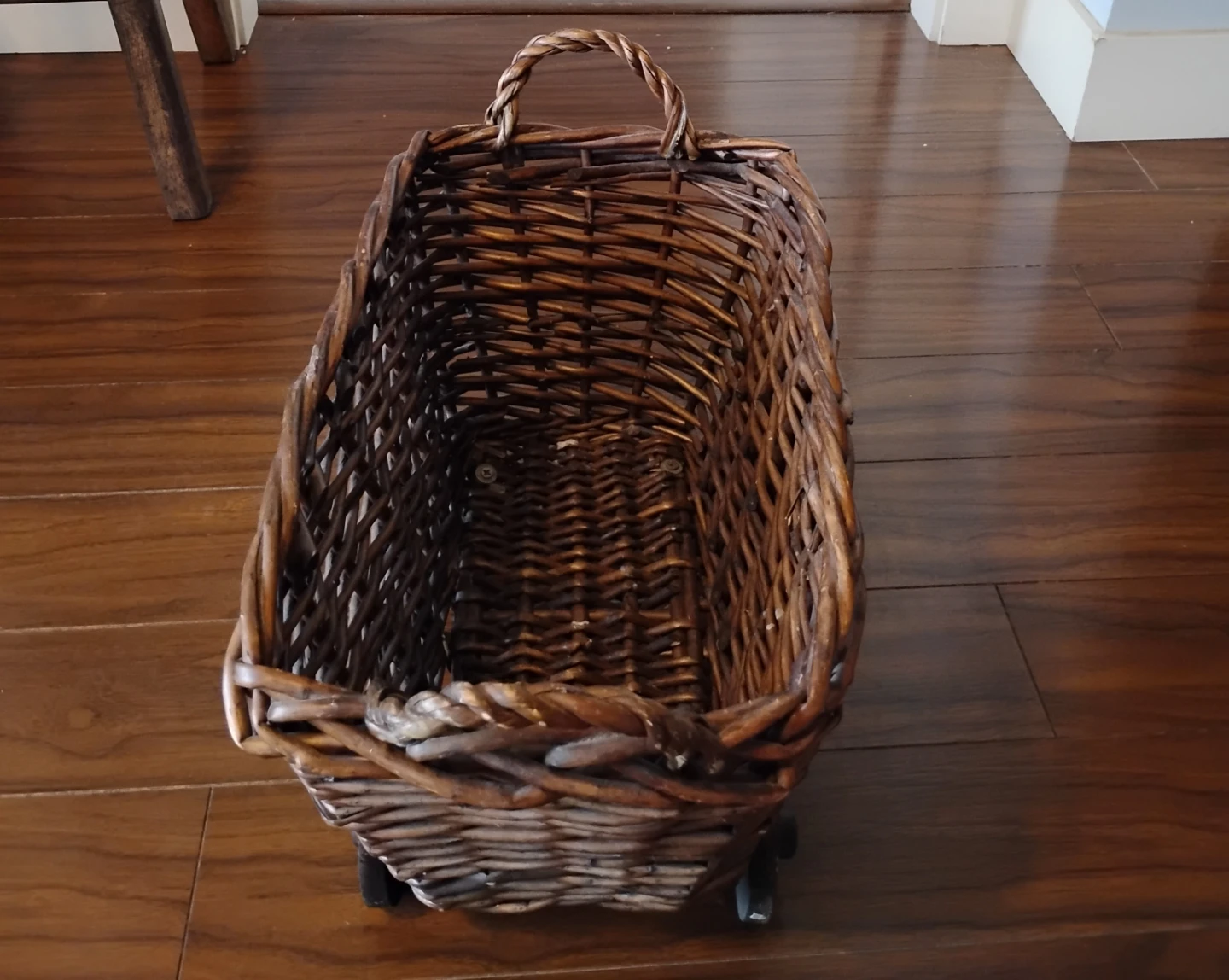 Antique Wicker Basket Buggy - photo 4