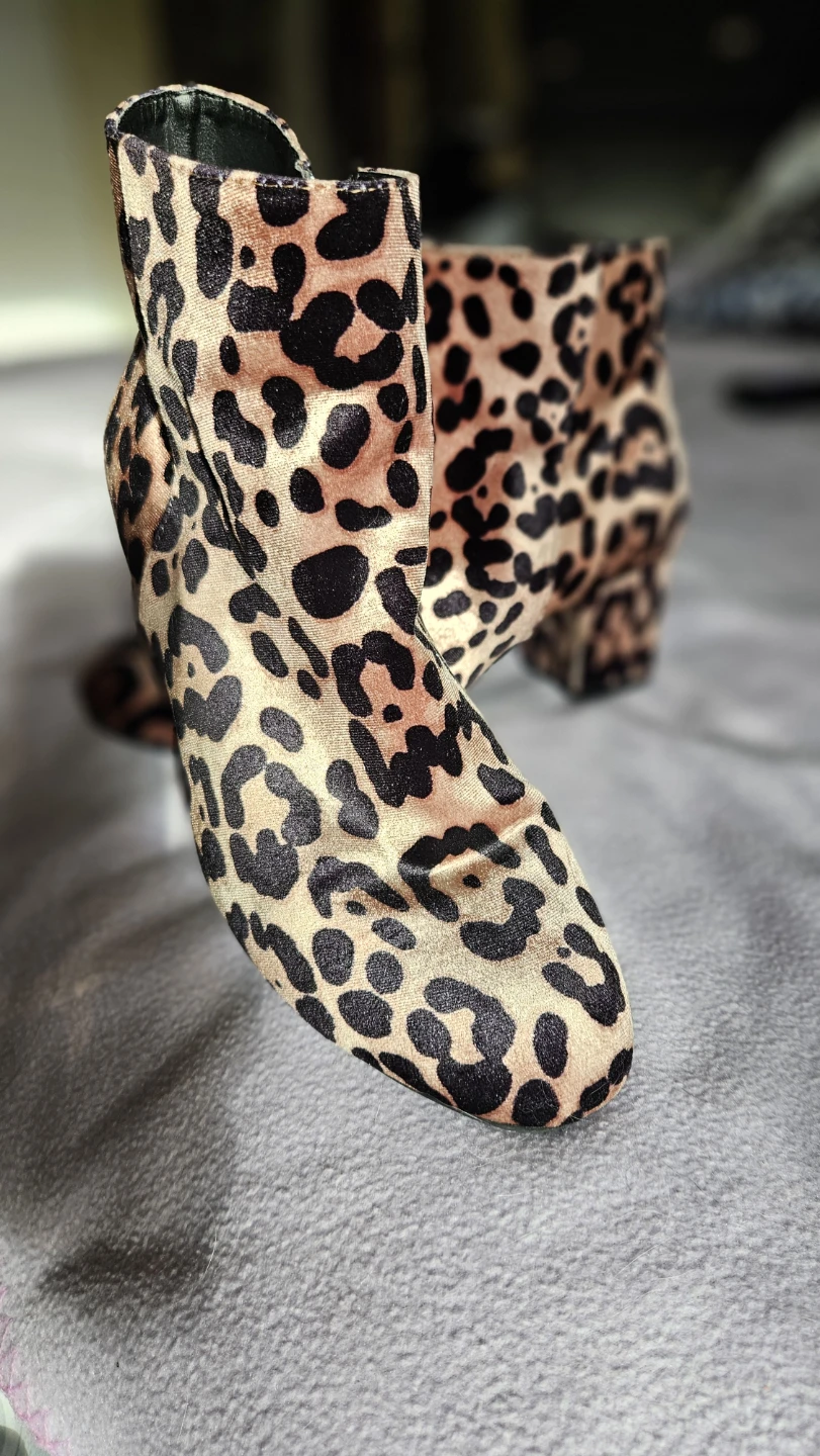 Leopard Print Ankle Boots SZ 9 - photo 2