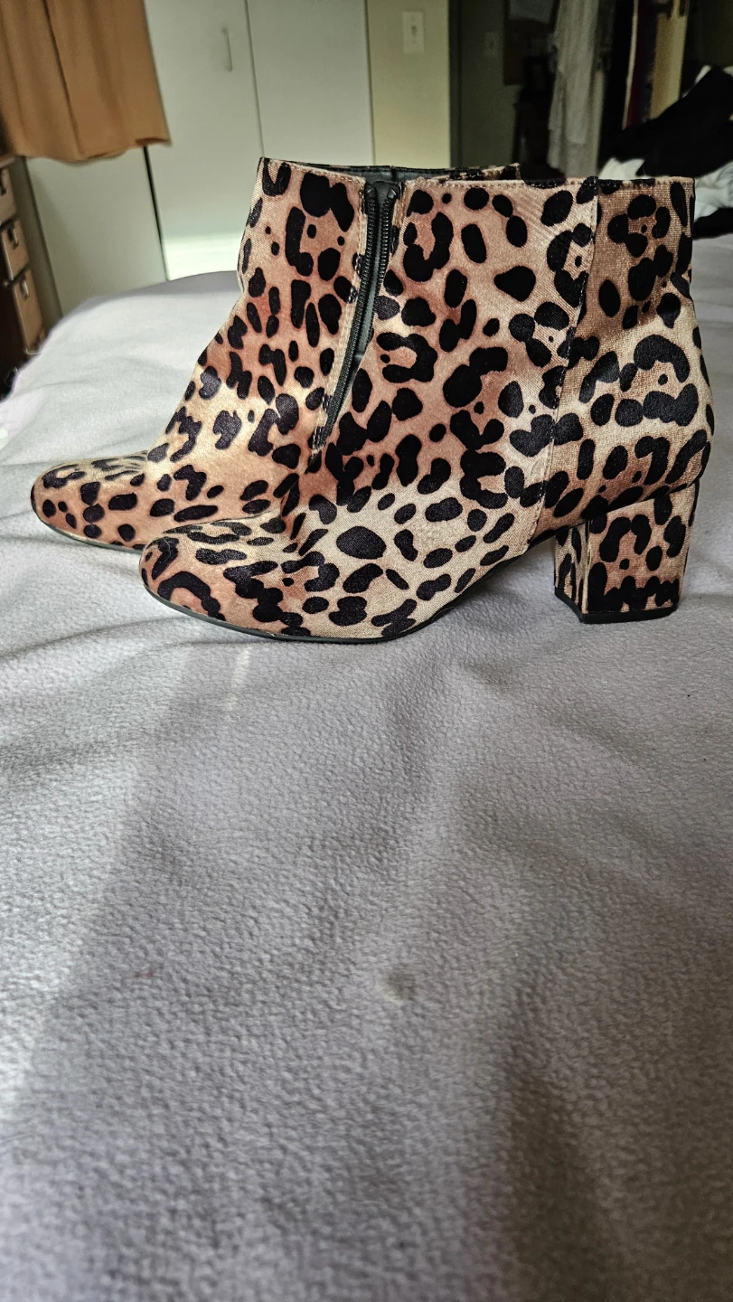 Leopard Print Ankle Boots SZ 9 - photo 3