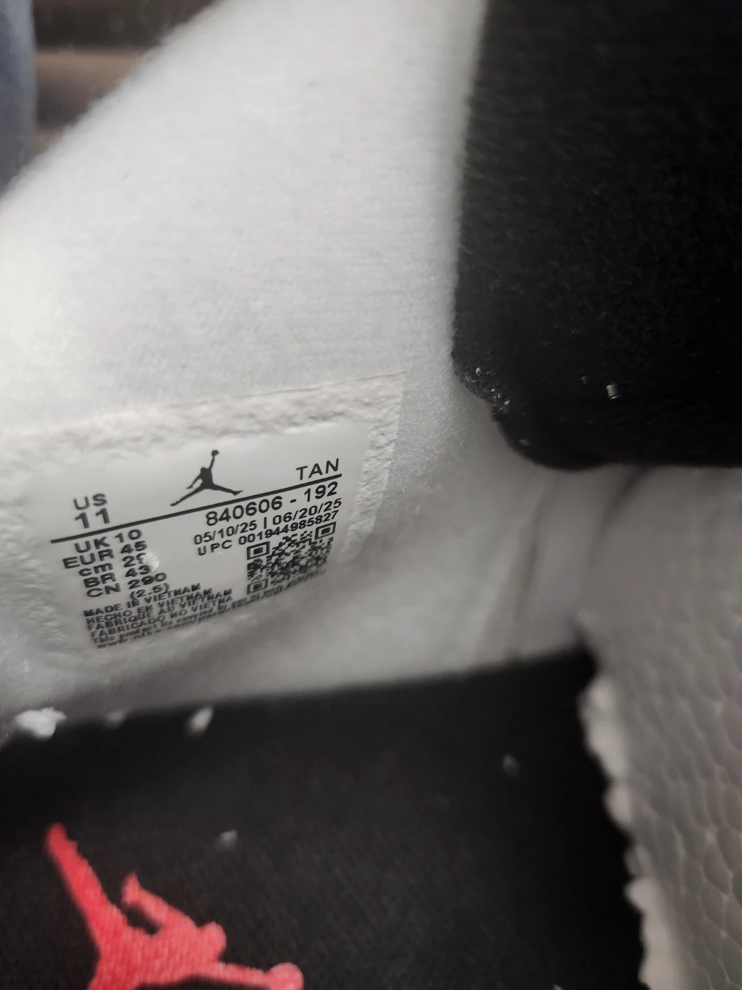Nike Air Jordan 4 Retro Size 11 - photo 5