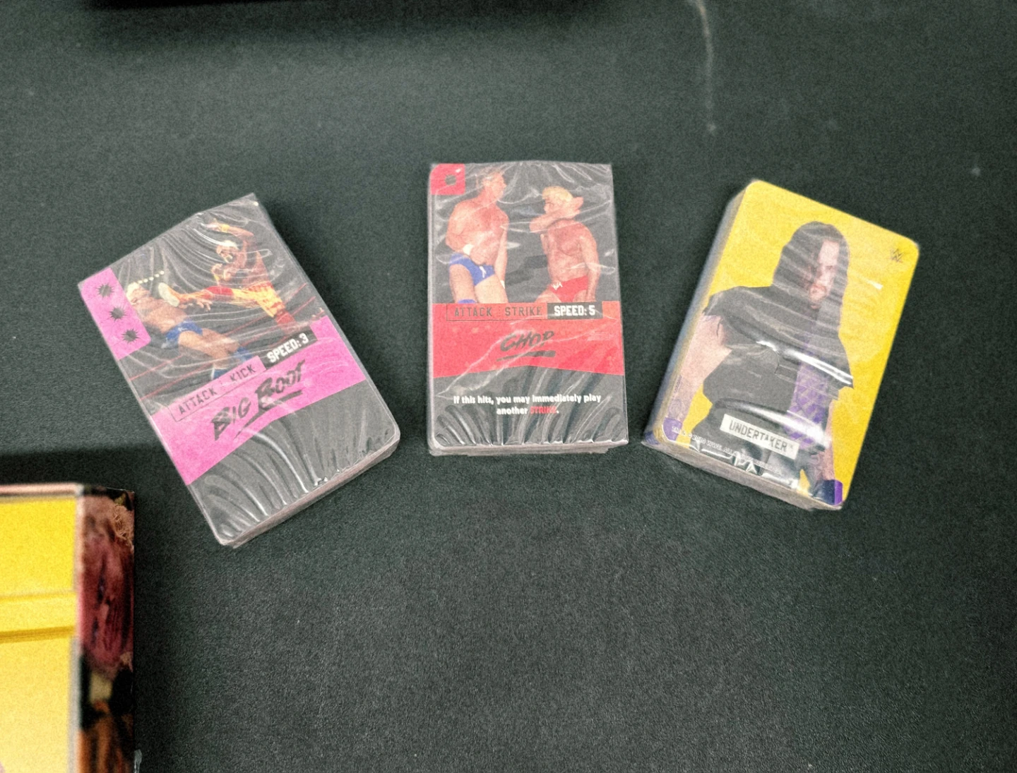Ravensburger WWE Royal Rumble Card Game - photo 3