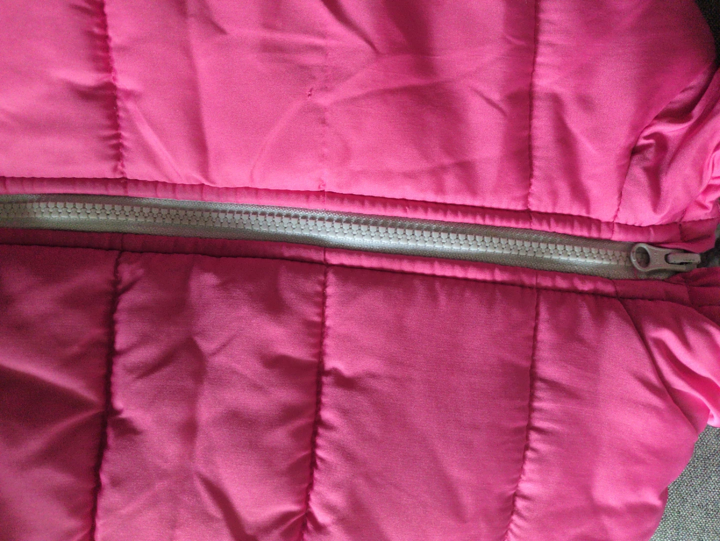 OshKosh B'gosh Pink Puffer Winter Jacket - size 3T - photo 4