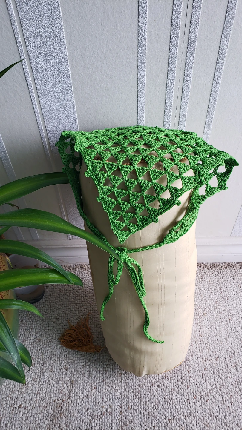 Trendy bandana Crochet Triangle Scarf - photo 2