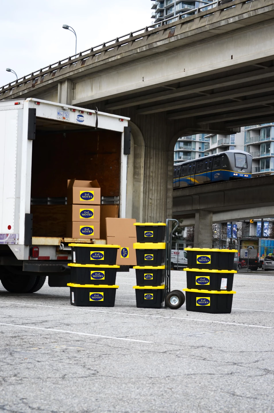 E-Z Moves Moving services and moving supplies - photo 3