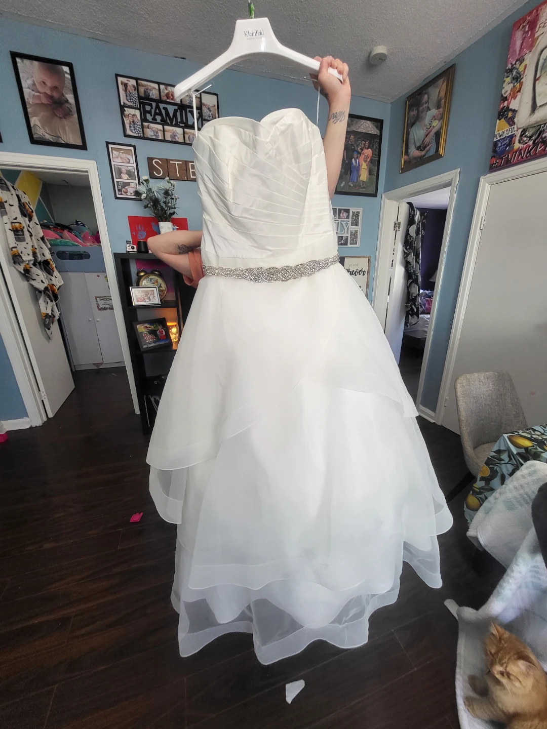 Paloma Blanca Strapless Wedding Dress