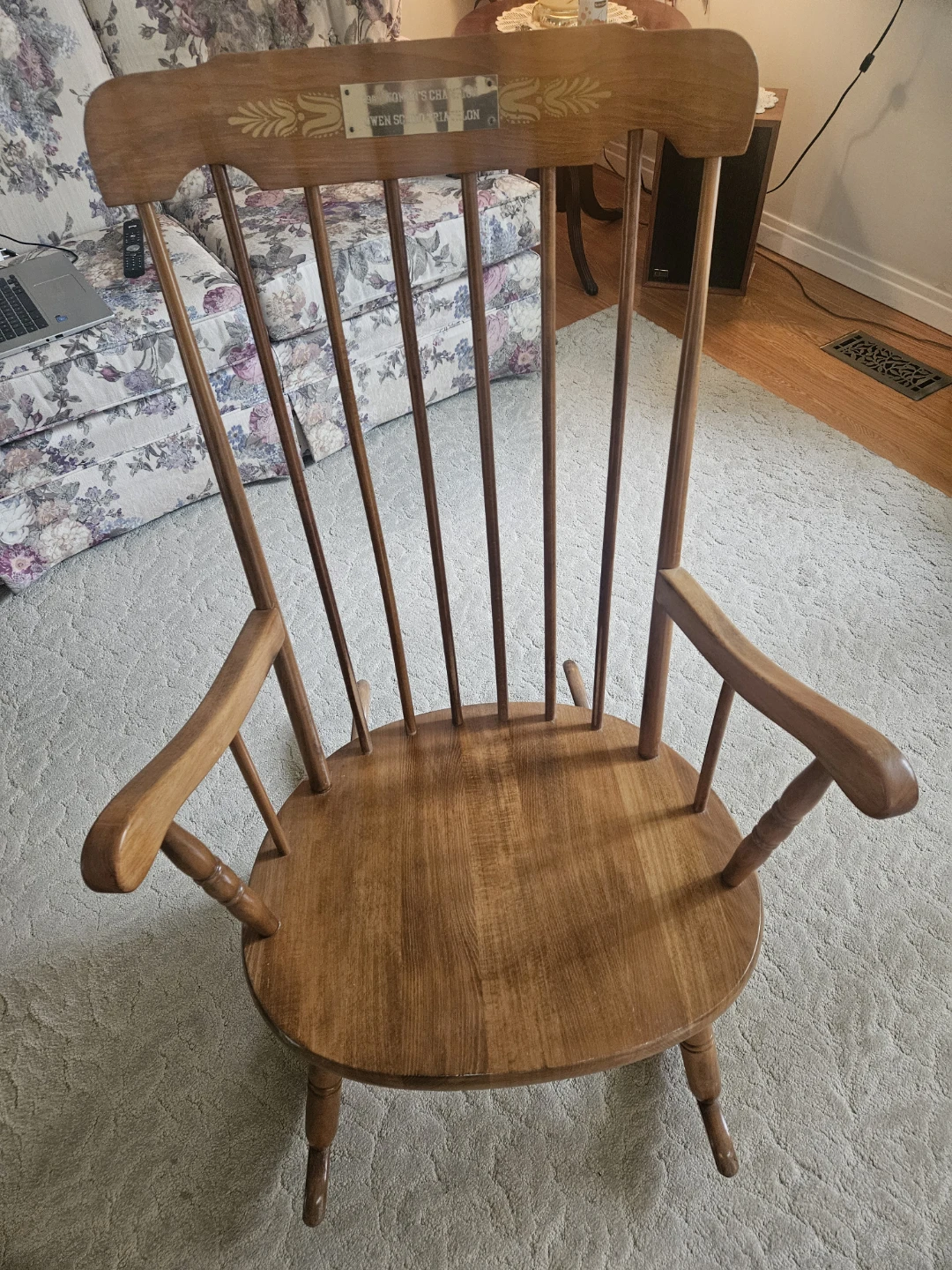 Wooden Rocking Chair - 1986 Women's Champion - photo 5