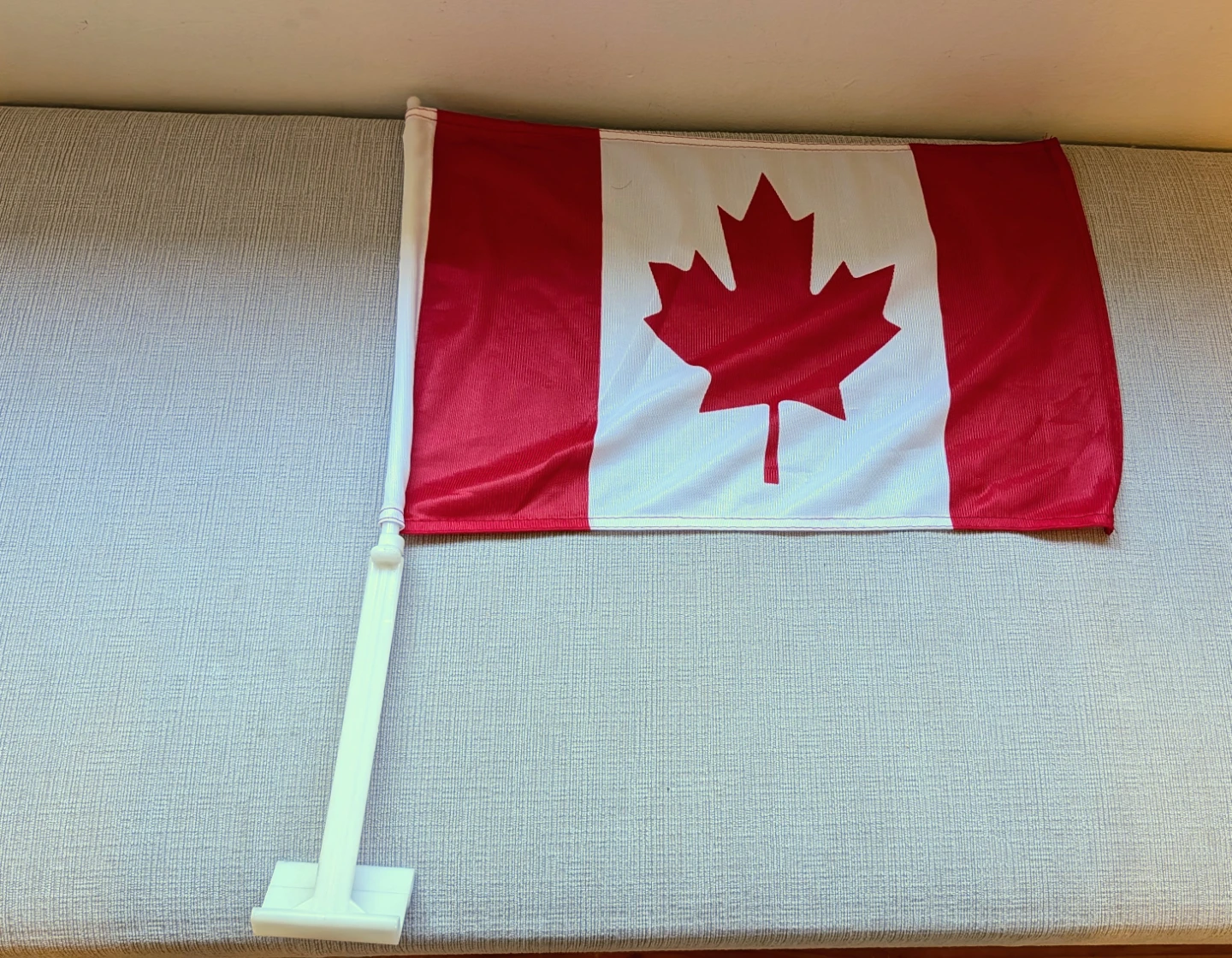 Canadian Flag with Car Mount - World Cup