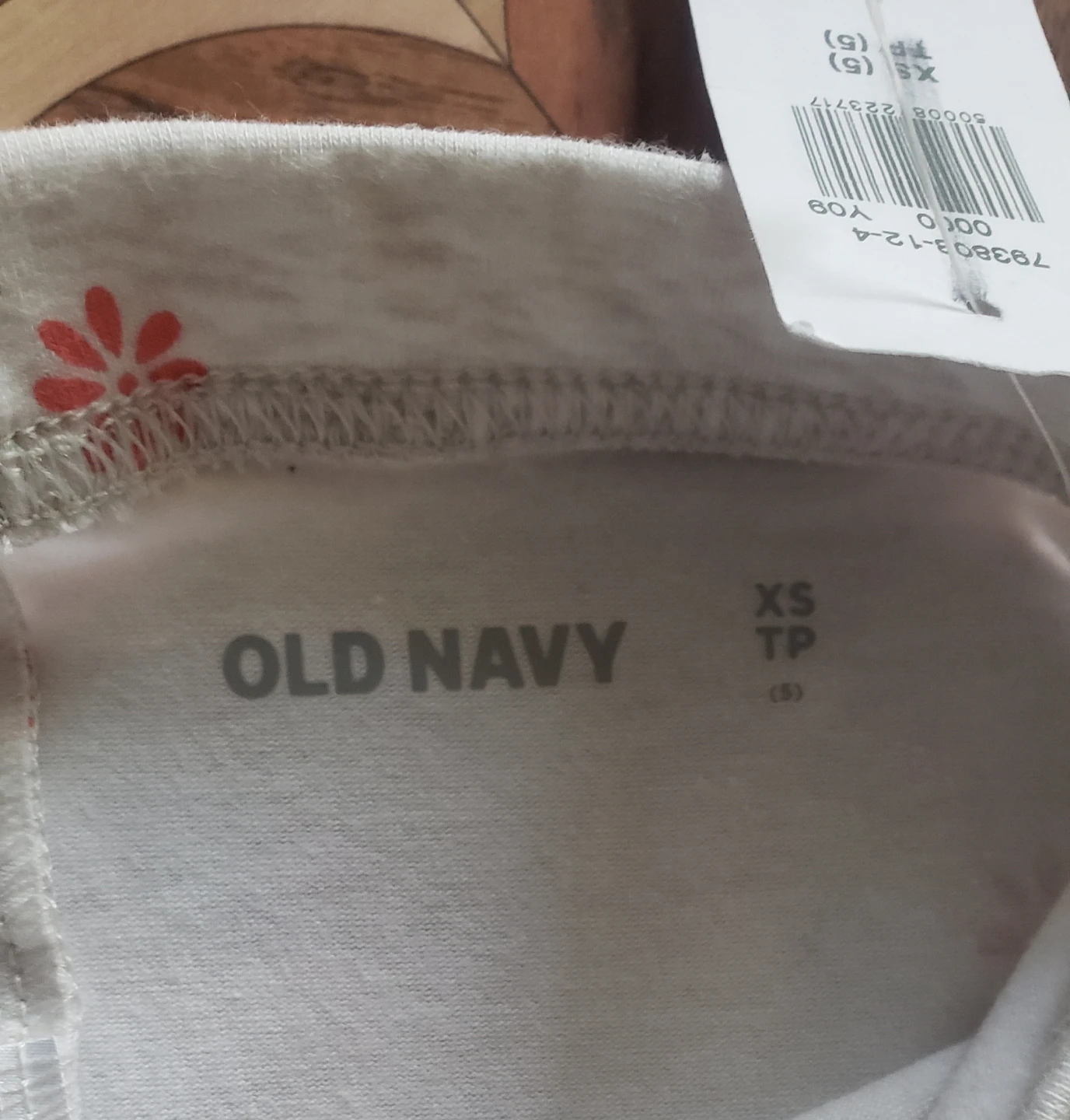 Brand new Girls Old Navy Cute Shorts 4Pcs - photo 4