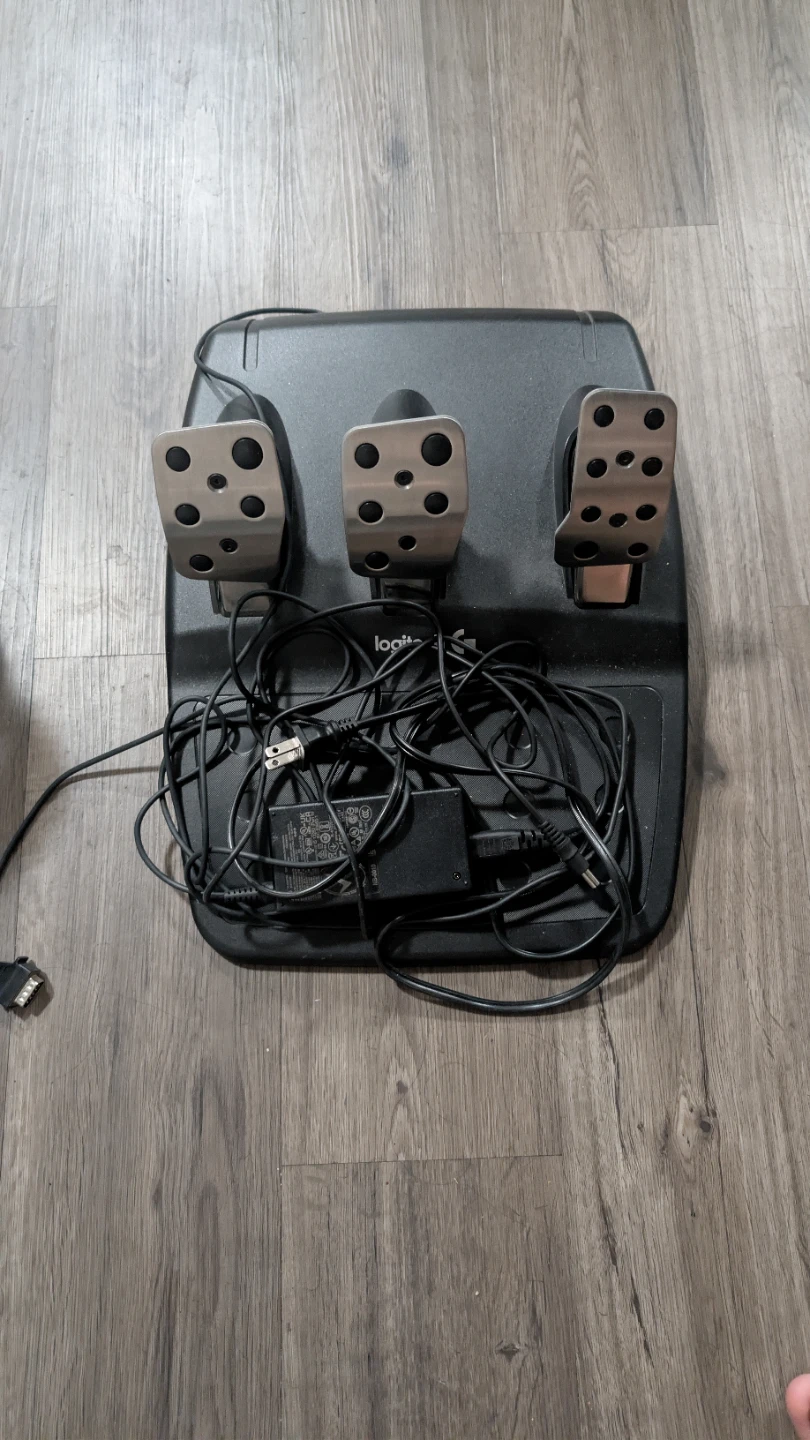 Logitech G920 Racing Wheel & NLR Wheel Stand 2.0 - photo 2