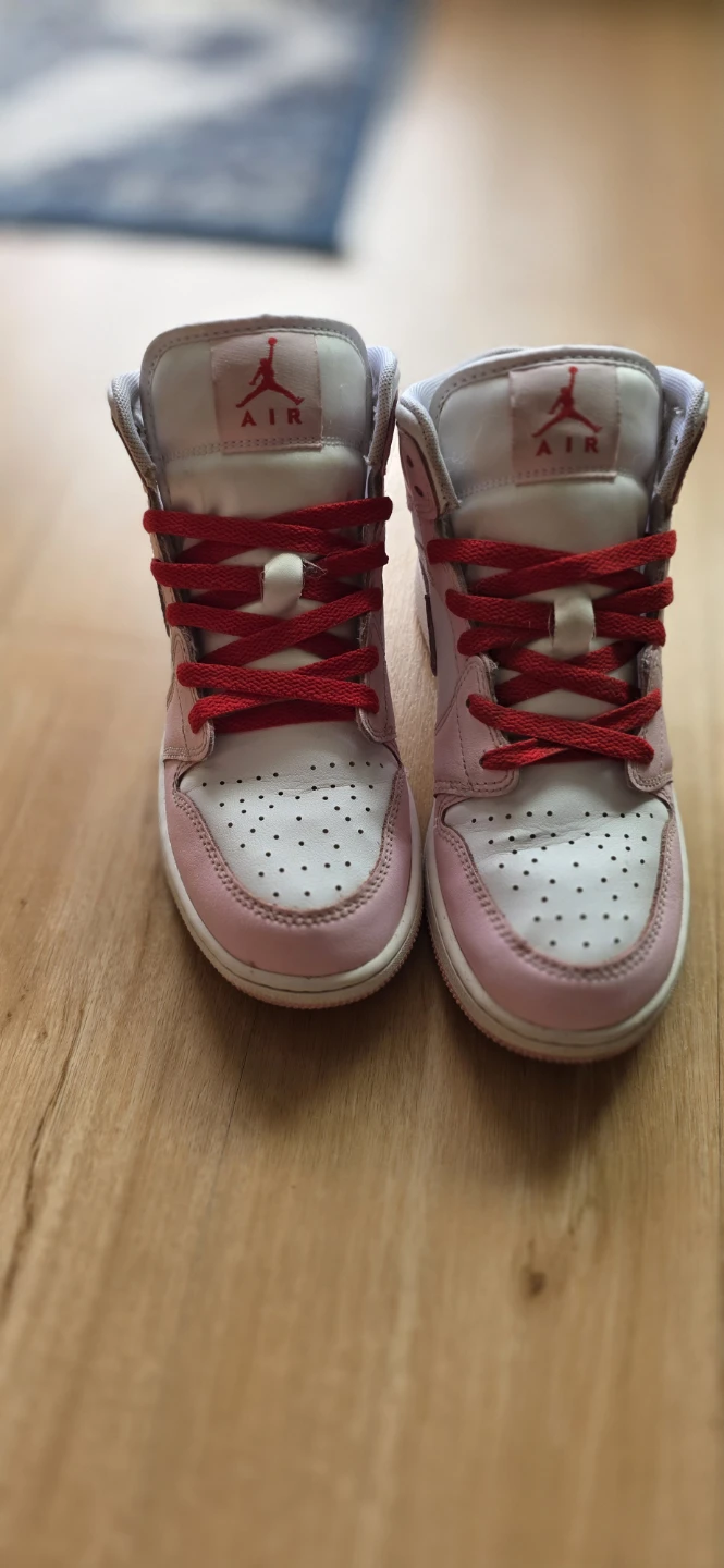 Air Jordan 1 Mid Pink Foam Fire Red 5.5Y - photo 3