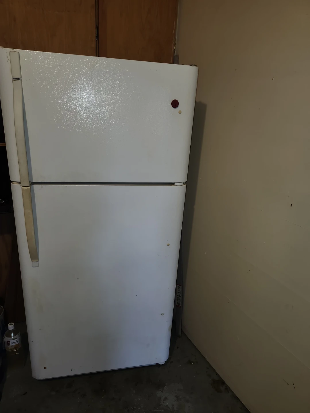 White Top-Freezer Refrigerator - photo 5