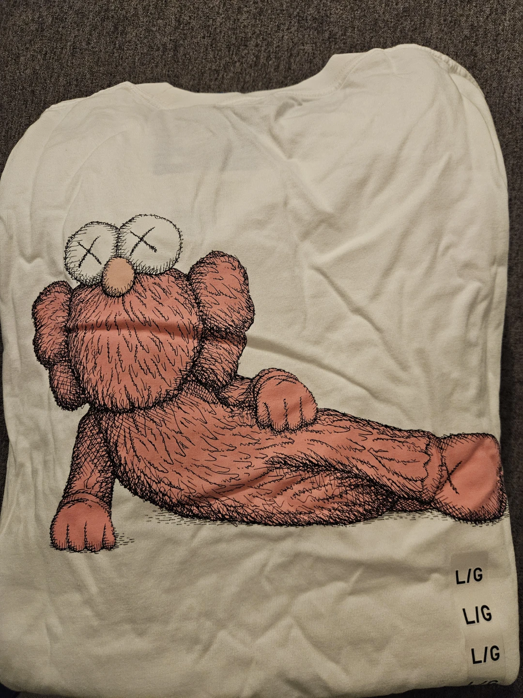Brand new Uniqlo x Kaws clothing - photo 2